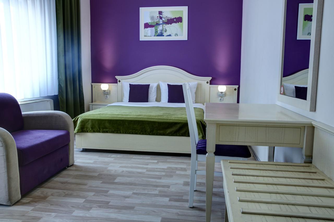 Hotel Gorenje Pristina Exterior photo
